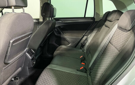 Volkswagen Tiguan II, 2019 год, 2 447 000 рублей, 10 фотография