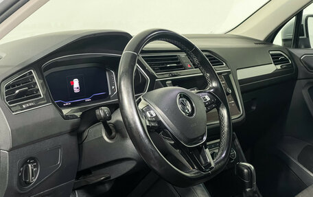 Volkswagen Tiguan II, 2019 год, 2 447 000 рублей, 13 фотография