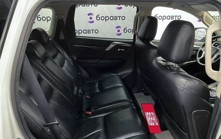 Mitsubishi Pajero Sport III рестайлинг, 2018 год, 2 800 000 рублей, 15 фотография