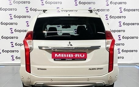 Mitsubishi Pajero Sport III рестайлинг, 2018 год, 2 800 000 рублей, 19 фотография