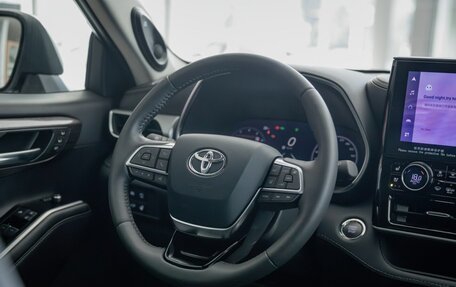 Toyota Highlander, 2024 год, 6 590 000 рублей, 10 фотография