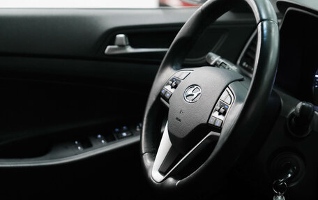 Hyundai Tucson III, 2018 год, 2 235 000 рублей, 17 фотография