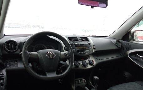 Toyota RAV4, 2013 год, 1 688 000 рублей, 14 фотография