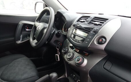 Toyota RAV4, 2013 год, 1 688 000 рублей, 17 фотография