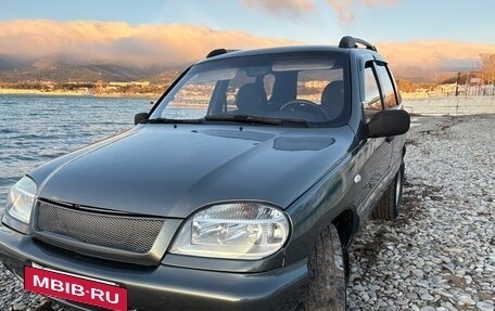 Chevrolet Niva I рестайлинг, 2005 год, 420 000 рублей, 2 фотография