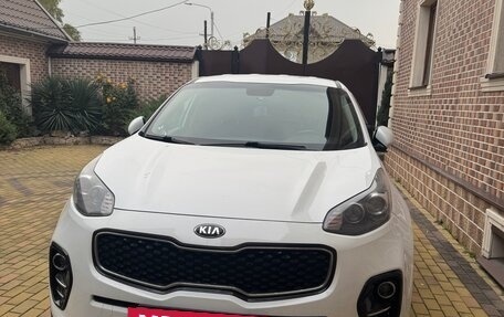 KIA Sportage IV рестайлинг, 2018 год, 1 900 000 рублей, 2 фотография