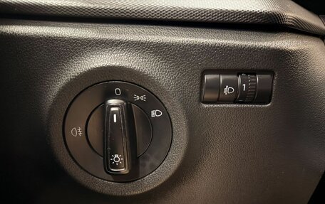 Skoda Rapid II, 2021 год, 1 250 000 рублей, 17 фотография