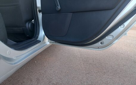 Toyota Corolla, 2005 год, 570 000 рублей, 13 фотография