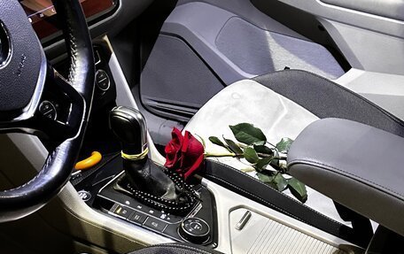 Volkswagen Tiguan II, 2017 год, 2 490 000 рублей, 2 фотография