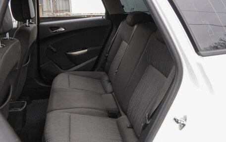 Opel Astra J, 2011 год, 769 000 рублей, 9 фотография