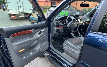 Toyota Land Cruiser Prado 120 рестайлинг, 2006 год, 4 450 000 рублей, 22 фотография