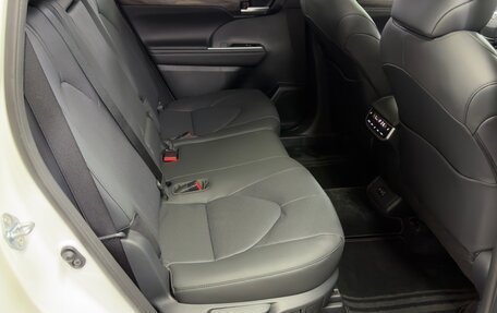 Toyota Highlander, 2025 год, 5 470 000 рублей, 25 фотография