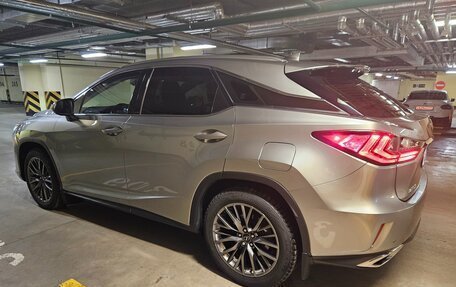 Lexus RX IV рестайлинг, 2016 год, 3 990 000 рублей, 4 фотография