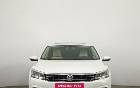 Volkswagen Passat B8 рестайлинг, 2016 год, 1 779 000 рублей, 3 фотография