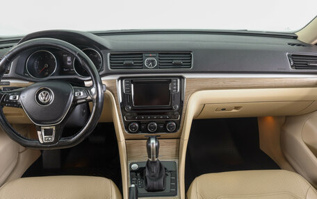 Volkswagen Passat B8 рестайлинг, 2016 год, 1 779 000 рублей, 15 фотография