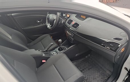 Renault Megane III, 2011 год, 850 000 рублей, 2 фотография