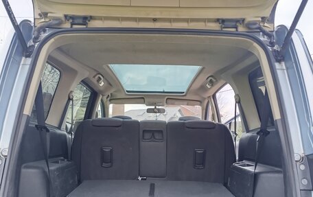 Nissan Lafesta I, 2005 год, 733 000 рублей, 7 фотография