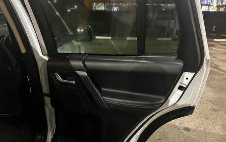 Land Rover Freelander II рестайлинг 2, 2013 год, 1 700 000 рублей, 14 фотография