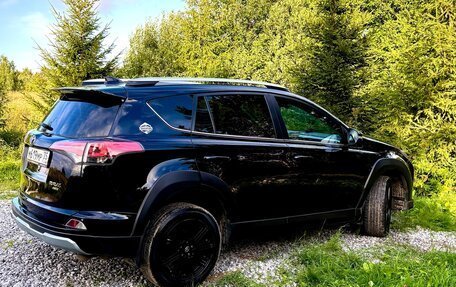 Toyota RAV4, 2018 год, 2 910 000 рублей, 8 фотография