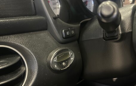 Mitsubishi Outlander III рестайлинг 3, 2007 год, 585 000 рублей, 11 фотография