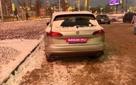 Volkswagen Touareg III, 2019 год, 4 999 999 рублей, 2 фотография