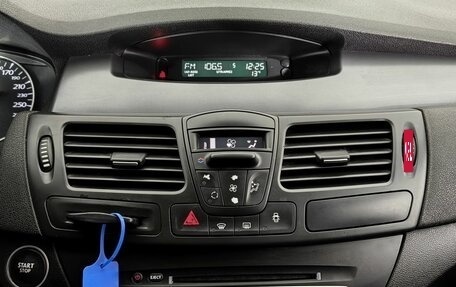 Renault Laguna III рестайлинг, 2008 год, 550 000 рублей, 18 фотография