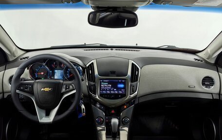 Chevrolet Cruze II, 2013 год, 790 000 рублей, 10 фотография