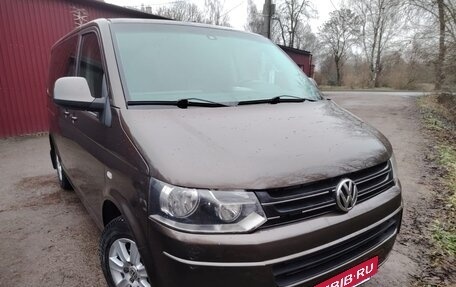 Volkswagen Multivan T5, 2010 год, 1 фотография