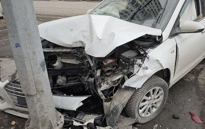 Hyundai Solaris II рестайлинг, 2017 год, 550 000 рублей, 1 фотография