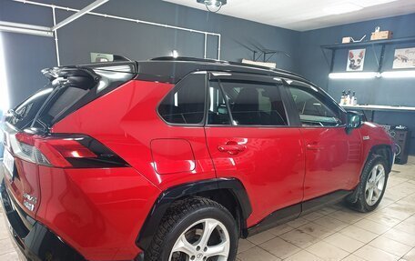 Toyota RAV4, 2021 год, 4 500 000 рублей, 3 фотография