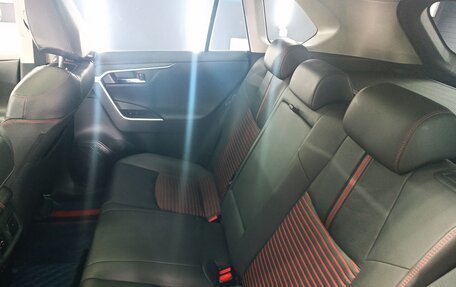 Toyota RAV4, 2021 год, 4 500 000 рублей, 8 фотография