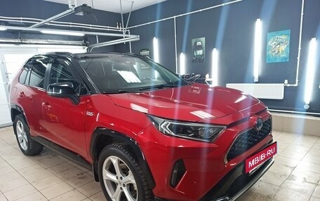 Toyota RAV4, 2021 год, 4 500 000 рублей, 2 фотография