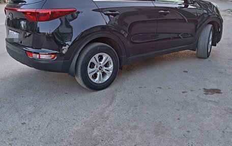 KIA Sportage IV рестайлинг, 2016 год, 1 750 000 рублей, 4 фотография