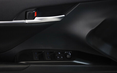 Toyota Camry, 2021 год, 2 299 000 рублей, 9 фотография