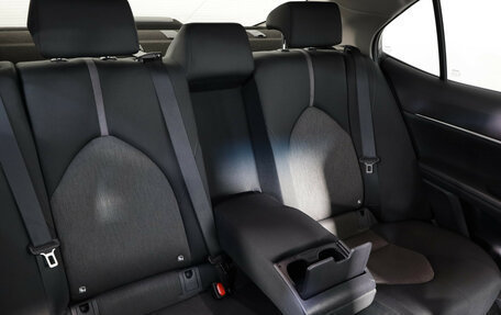 Toyota Camry, 2021 год, 2 299 000 рублей, 15 фотография