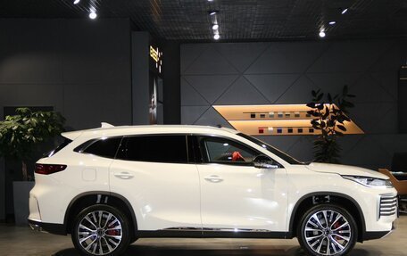 CheryExeed TXL, 2024 год, 3 900 000 рублей, 3 фотография