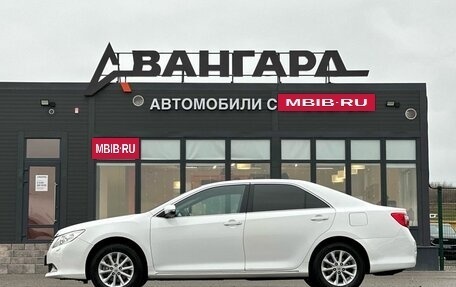 Toyota Camry, 2012 год, 1 650 000 рублей, 2 фотография