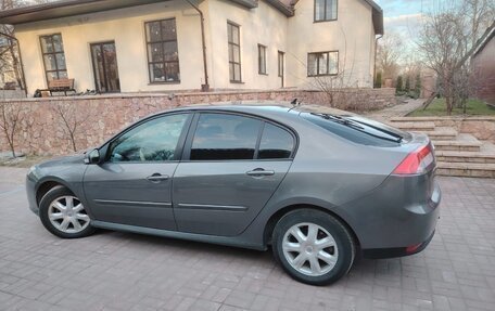 Renault Laguna III рестайлинг, 2009 год, 810 000 рублей, 20 фотография