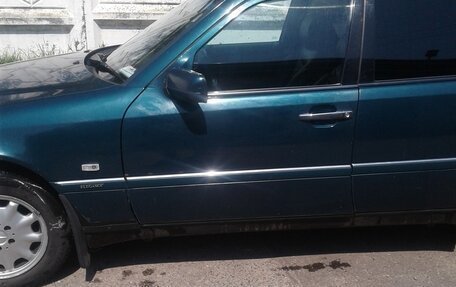 Mercedes-Benz C-Класс, 1997 год, 250 000 рублей, 5 фотография