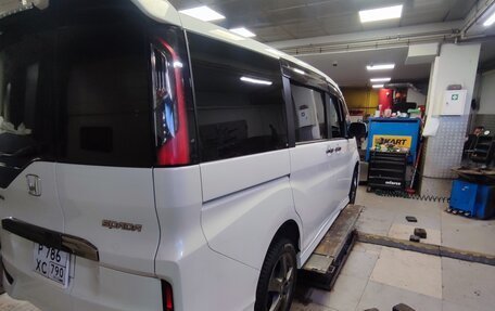 Honda Stepwgn IV, 2016 год, 2 150 000 рублей, 5 фотография