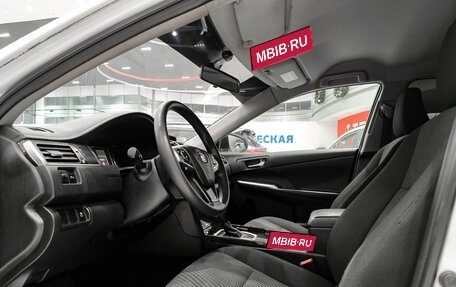 Toyota Camry, 2016 год, 1 750 000 рублей, 20 фотография