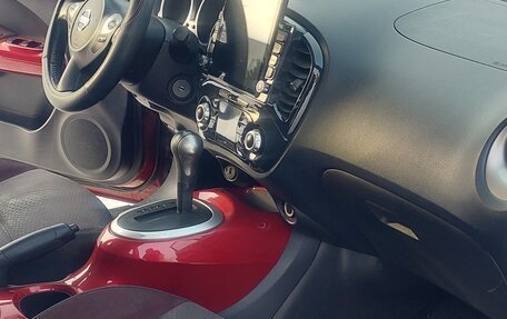 Nissan Juke II, 2011 год, 1 100 000 рублей, 28 фотография