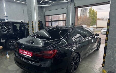 BMW 7 серия, 2017 год, 3 600 000 рублей, 5 фотография