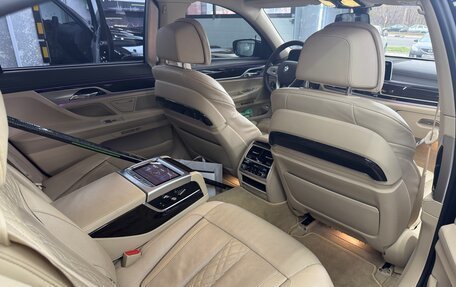 BMW 7 серия, 2017 год, 3 600 000 рублей, 14 фотография