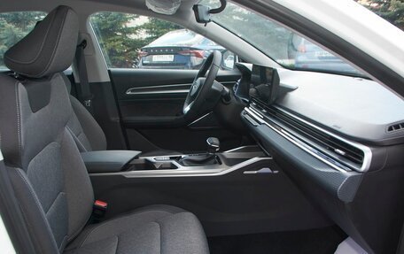 Geely Emgrand, 2024 год, 2 663 990 рублей, 12 фотография