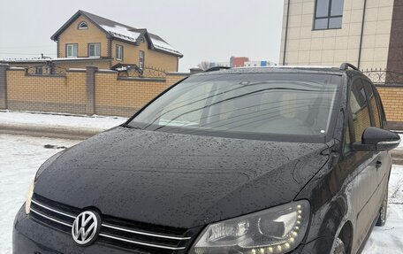 Volkswagen Touran III, 2014 год, 1 200 000 рублей, 2 фотография