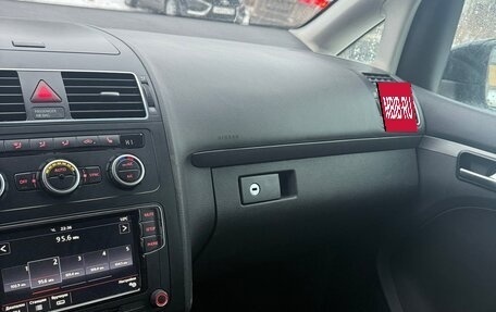 Volkswagen Touran III, 2014 год, 1 200 000 рублей, 11 фотография