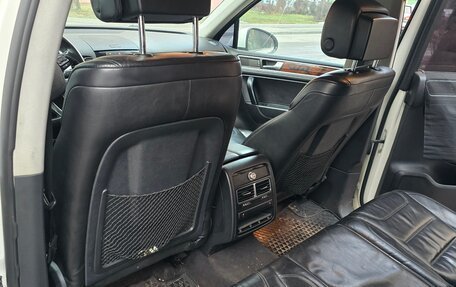 Volkswagen Touareg III, 2011 год, 1 250 000 рублей, 8 фотография