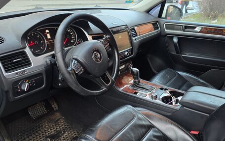 Volkswagen Touareg III, 2011 год, 1 250 000 рублей, 7 фотография