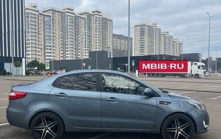 KIA Rio III рестайлинг, 2013 год, 800 000 рублей, 2 фотография